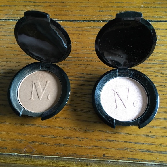 Nomad - Picture 2 of 3